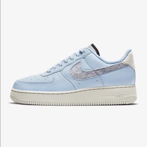 Nike Air Force 1  07 SE-9.5